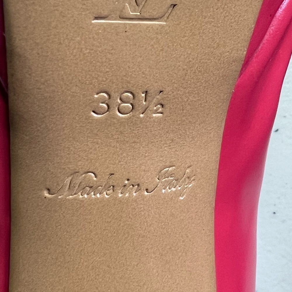 Louis Vuitton Pink Leather pointed toe pumps!  Size 8.5 - Picture 10 of 17